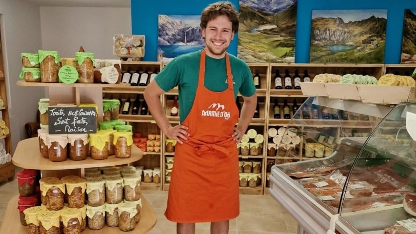 Nous vous accueillons à notre boutique Mamie d'Oo à Astau