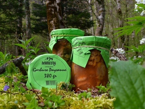 photo de conserve artisanale de garbure paysanne , produit régional