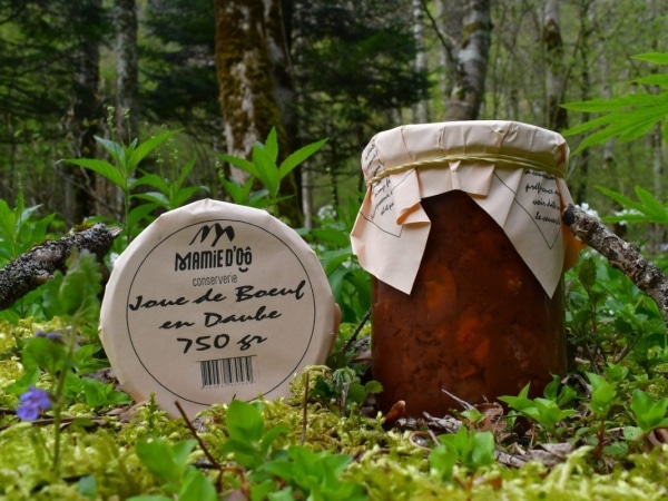 photo de conserve artisanale de joue de boeuf en daube , produit régional