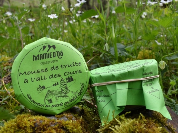 photo de conserve artisanale de mousse de truite à l'ail des ours , produit régional