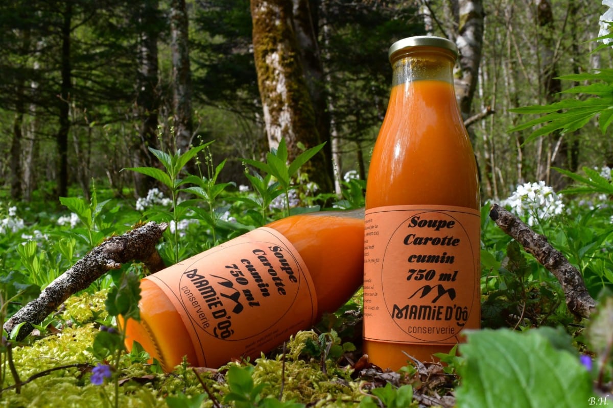 photo de conserve artisanale de soupe de carotte cumin , produit régional
