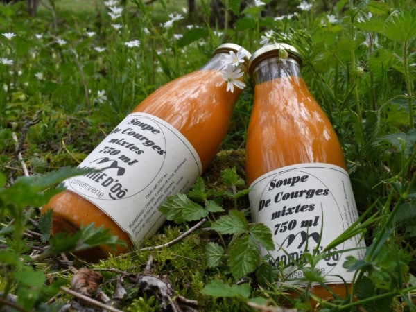 photo de conserve artisanale de soupe de courges mixtes, produit régional